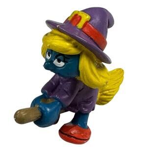 Vtg 1982 Schleich Smurfette Witch on Broomstick PVC Figure Peyo Halloween Smurfs